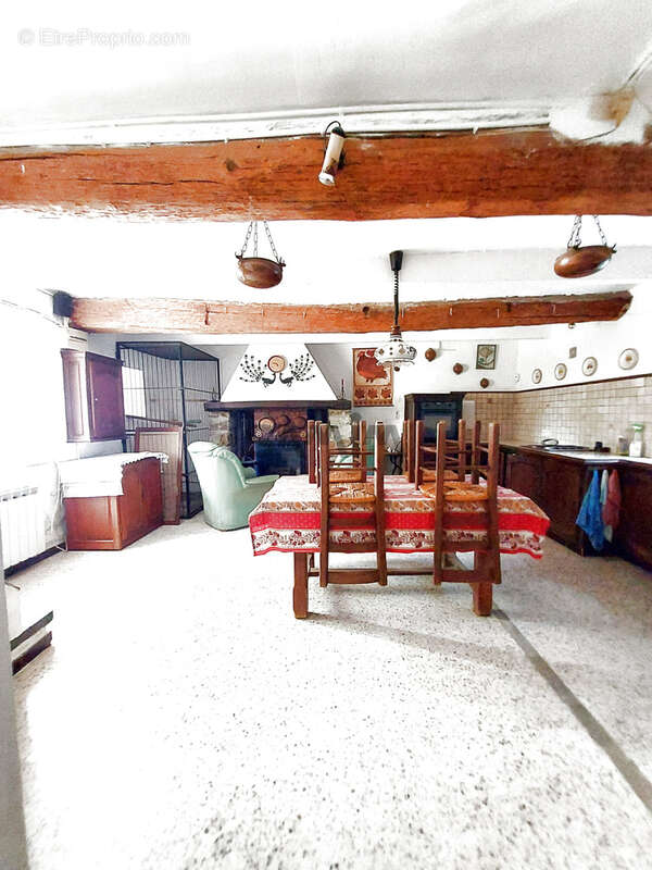 Maison à MONOBLET