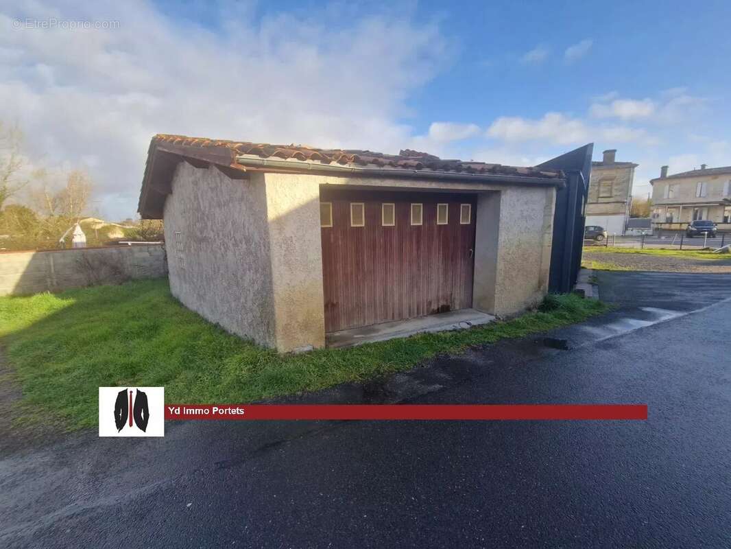 Maison à PORTETS