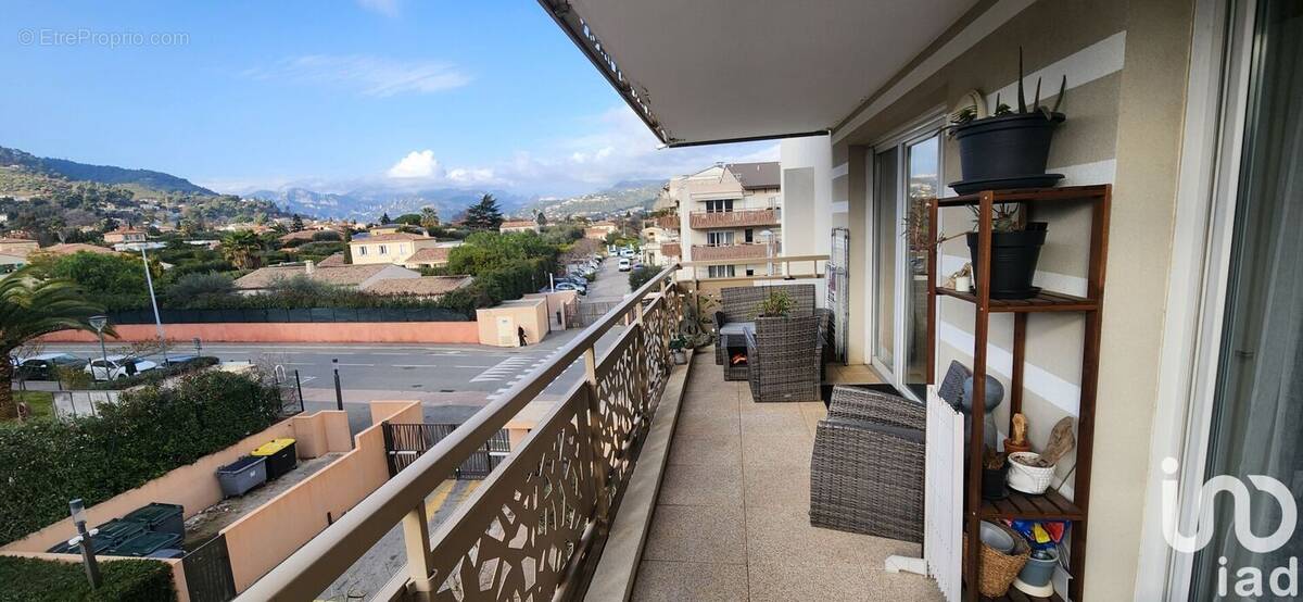 Photo 1 - Appartement à CARROS