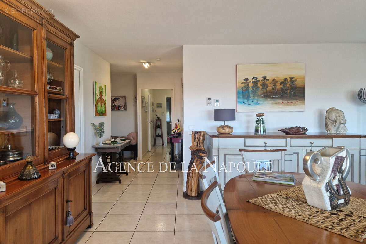 Appartement à MANDELIEU-LA-NAPOULE