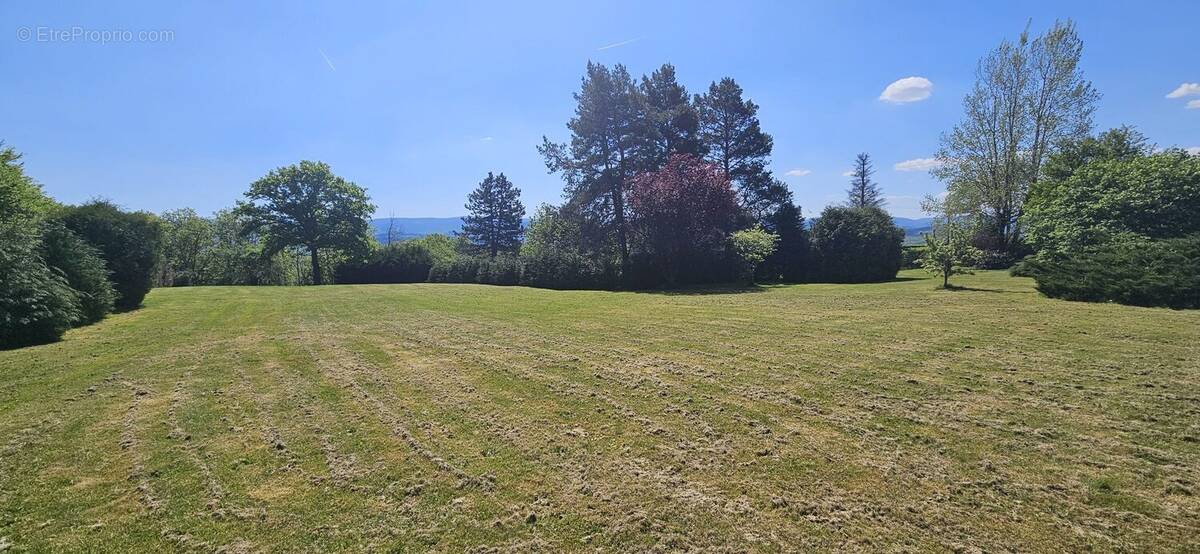 Terrain à NAYEMONT-LES-FOSSES