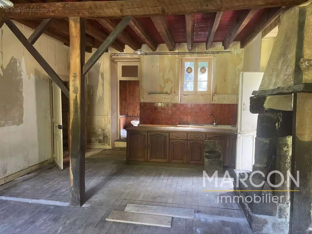 Maison à AUBUSSON