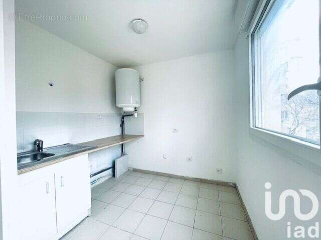 Photo 3 - Appartement à MARSEILLE-5E