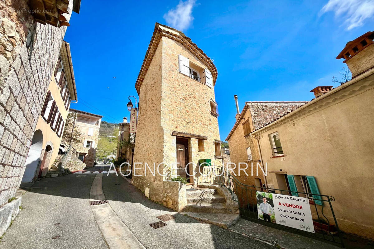Appartement à SPERACEDES