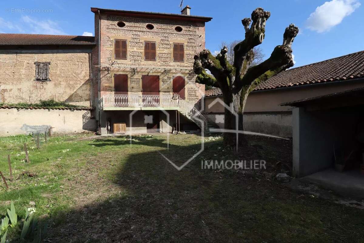 Maison à BEAUREPAIRE