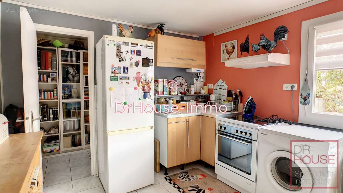 Maison à LAGRAVE