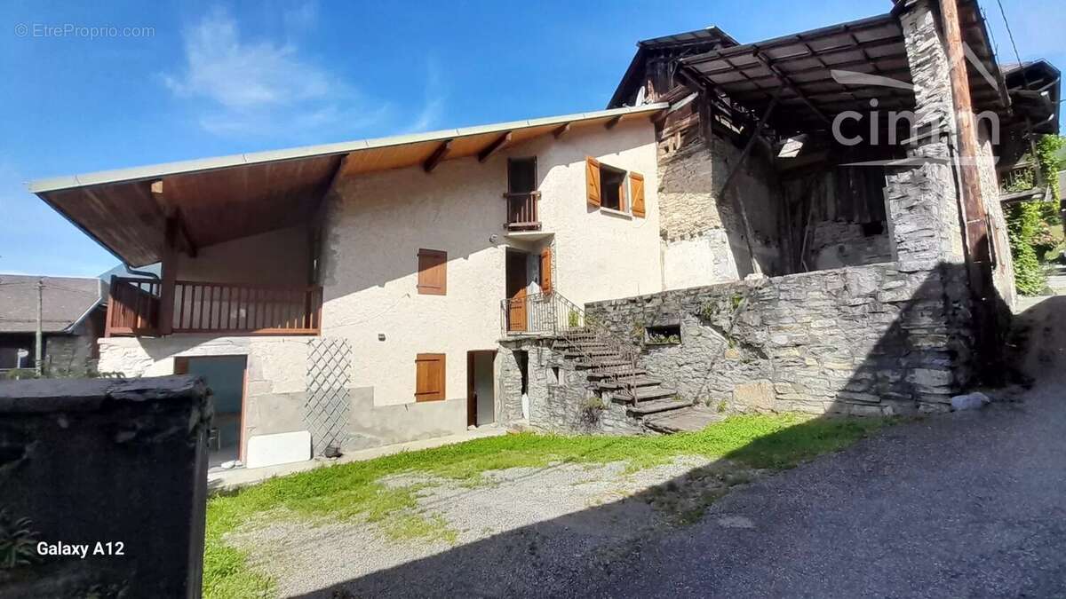 Maison à SAINT-PIERRE-D&#039;ALBIGNY