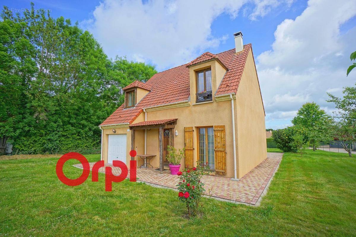 Maison à BRIONNE