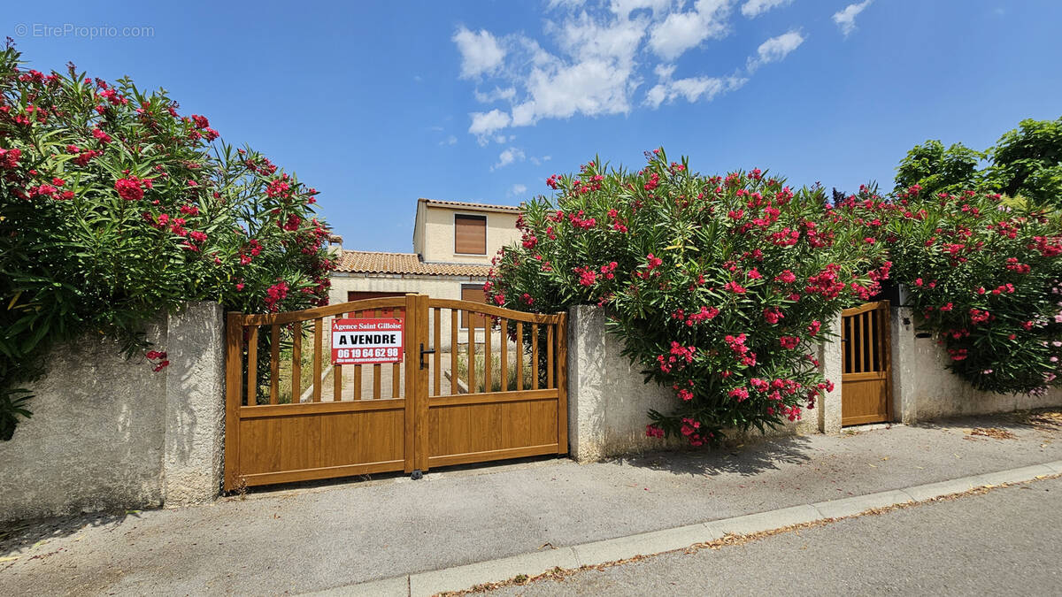 Maison à SAINT-GILLES