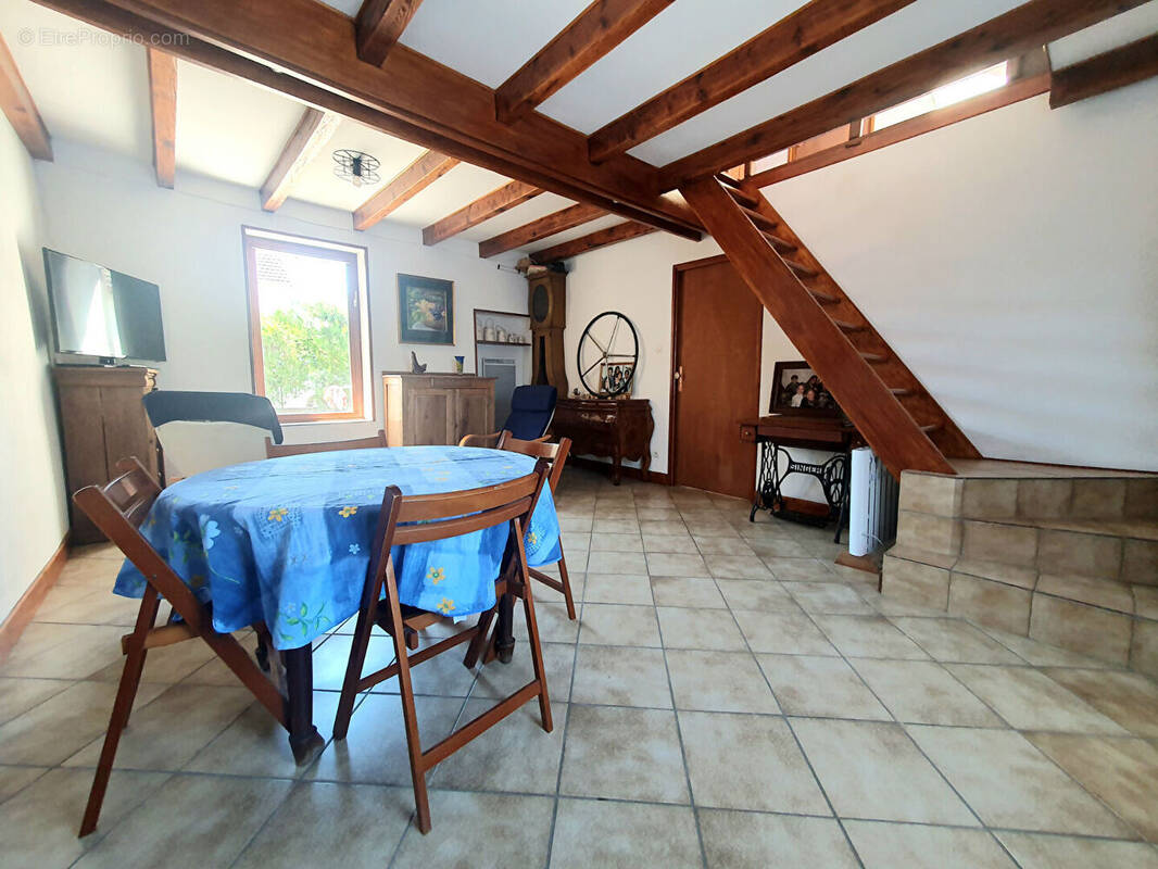 Maison à MONTLUCON