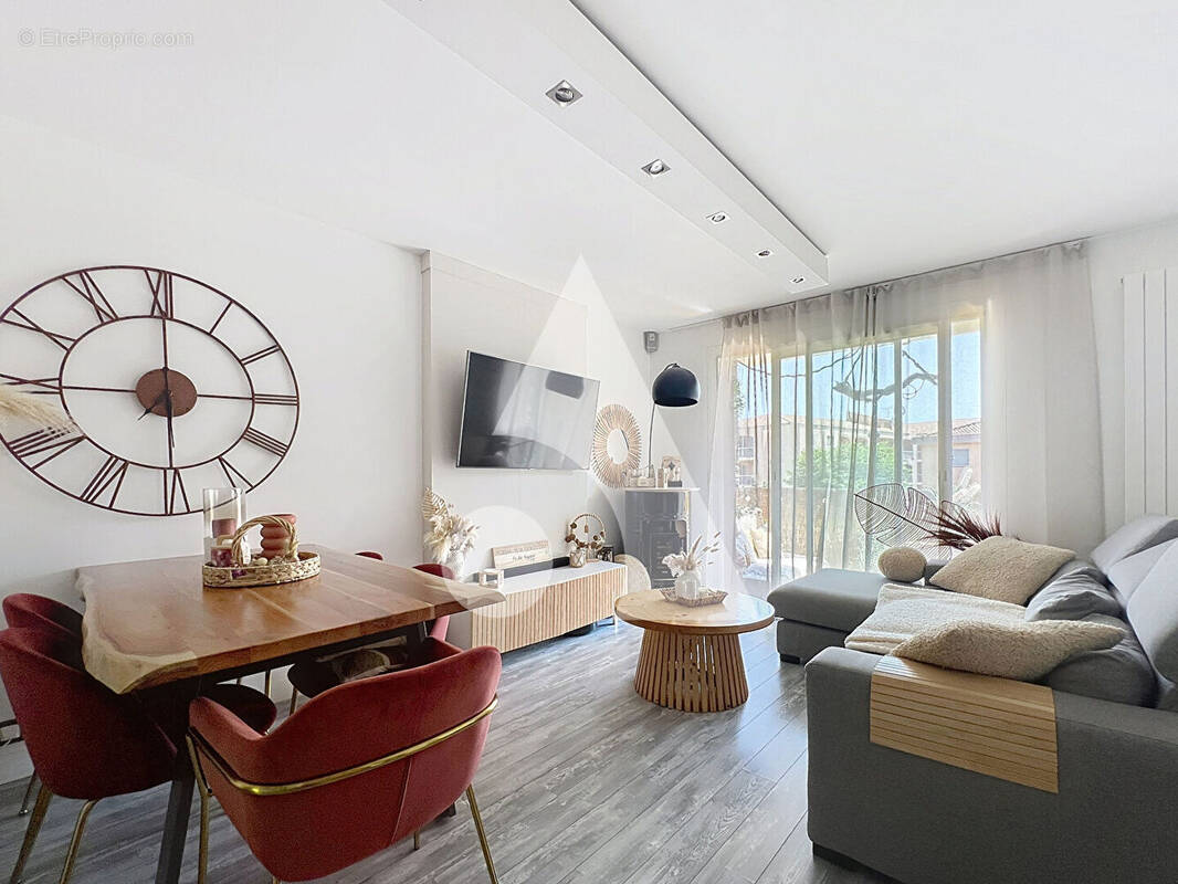 Appartement à PEYMEINADE