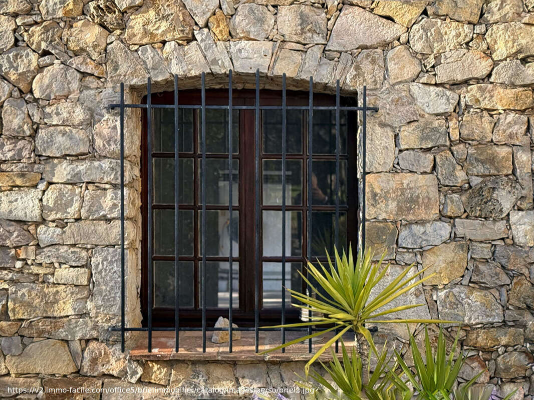 Maison à LORGUES