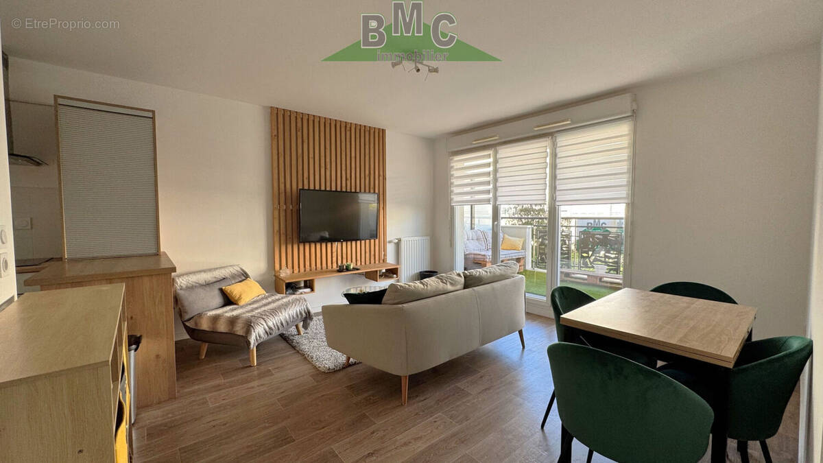 Appartement à LE PLESSIS-BOUCHARD