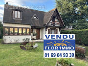 Maison à FLEURY-MEROGIS