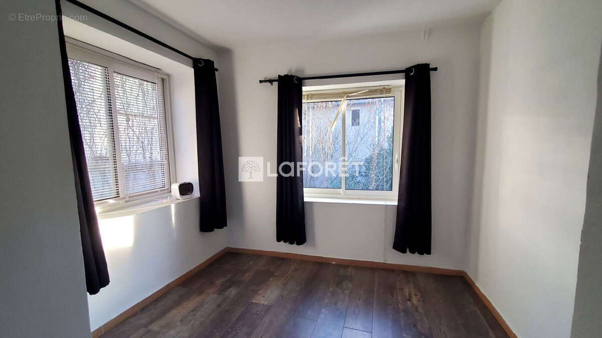Appartement à SAINT-MAXIMIN-LA-SAINTE-BAUME