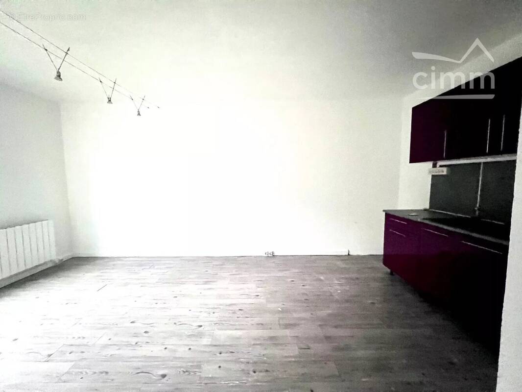 Appartement à LAMORLAYE