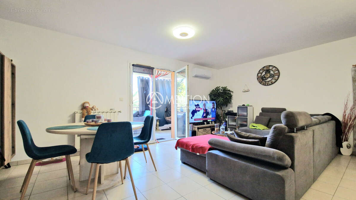 Appartement à PUGET-SUR-ARGENS