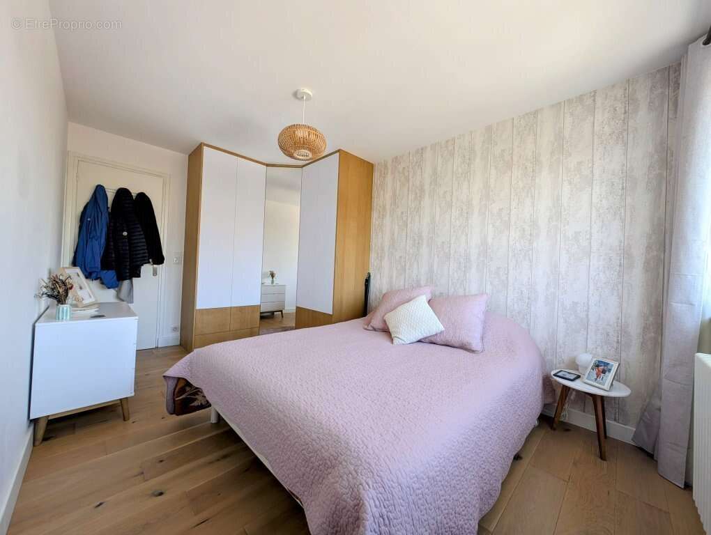 Appartement à LA MADELEINE