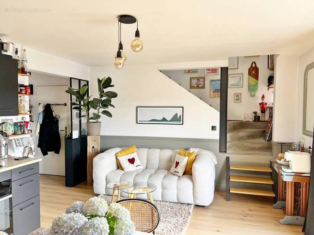 Appartement à SAINT-MAUR-DES-FOSSES