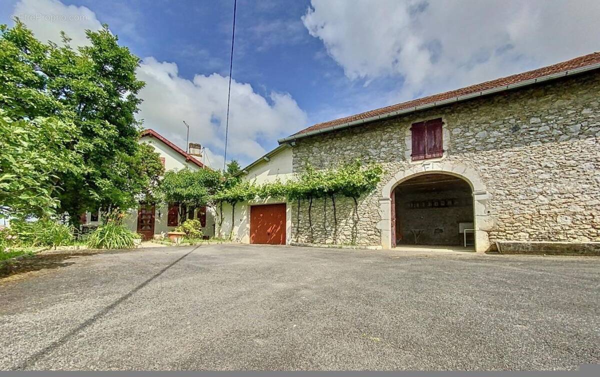 Maison à PUYOO
