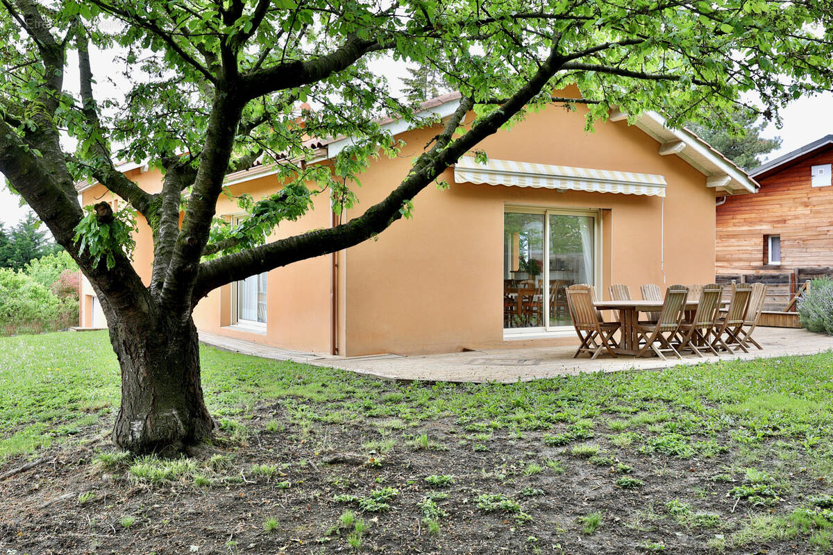 Maison à CRAPONNE