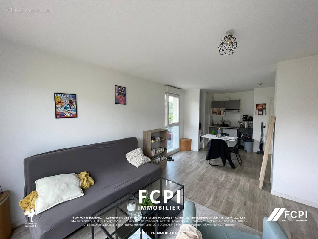 Appartement à FARGUES-SAINT-HILAIRE