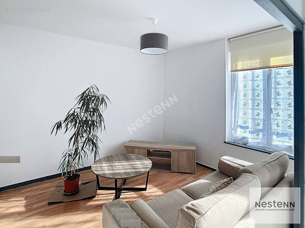 Appartement à GUIGNICOURT