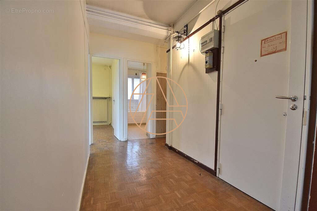 Appartement à SAINT-MAUR-DES-FOSSES