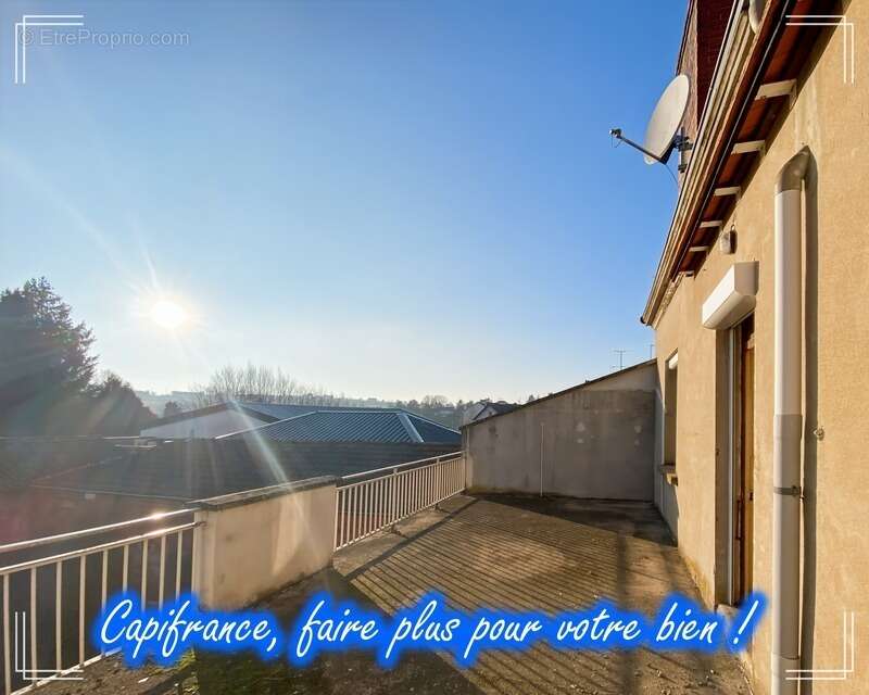 Maison à LA CLAYETTE