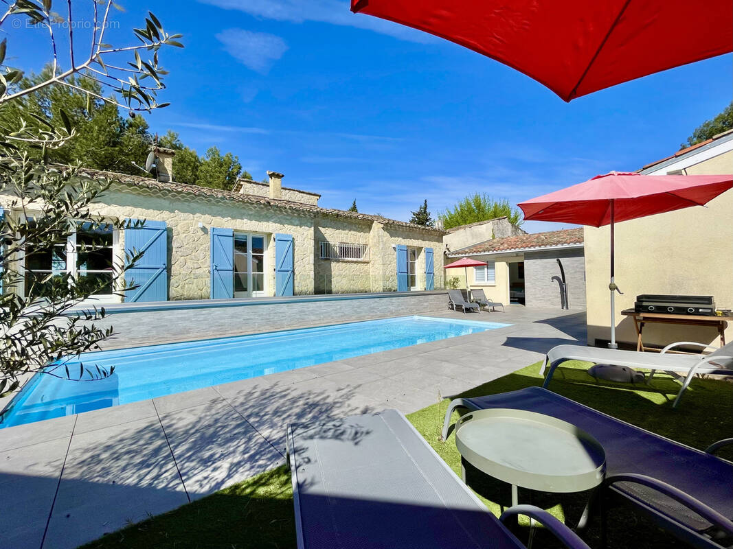 Maison à VAISON-LA-ROMAINE