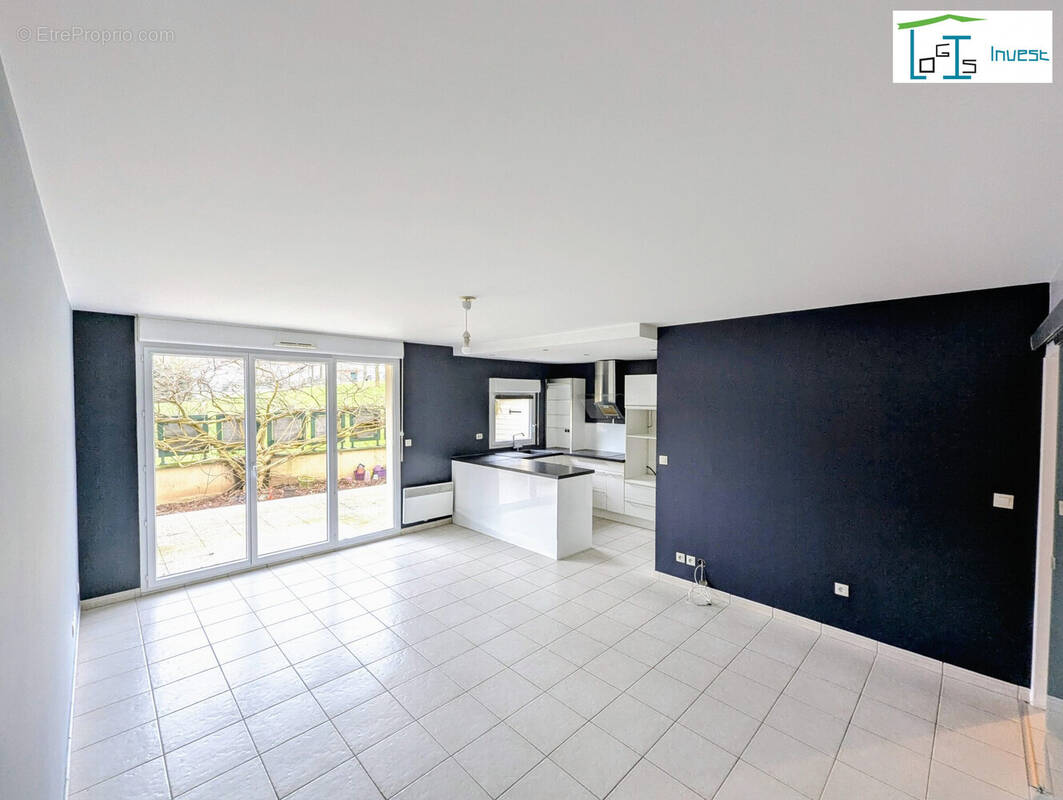 Salon - Appartement à MONTIGNY-LES-CORMEILLES