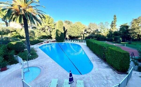 Appartement à VILLENEUVE-LOUBET