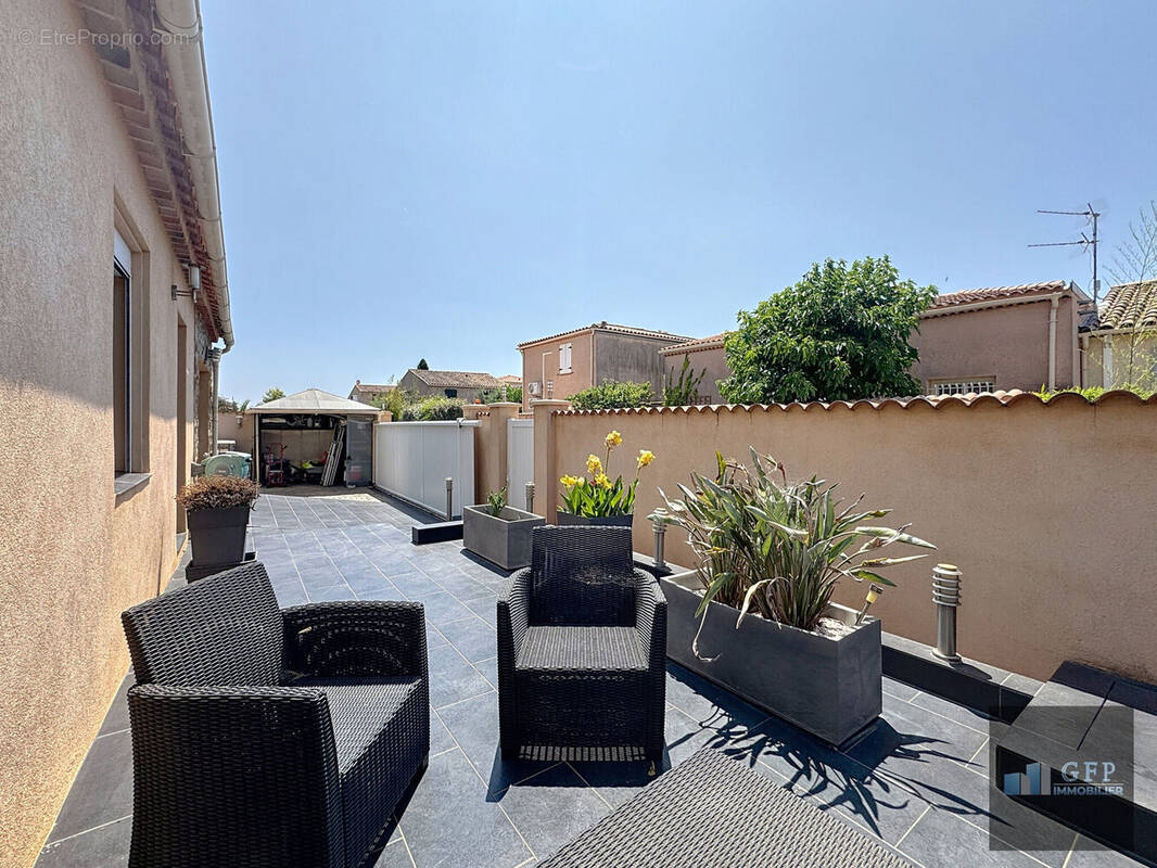 Photo 1 - Maison à LA LONDE-LES-MAURES