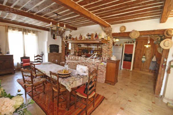 Maison à SILLANS-LA-CASCADE