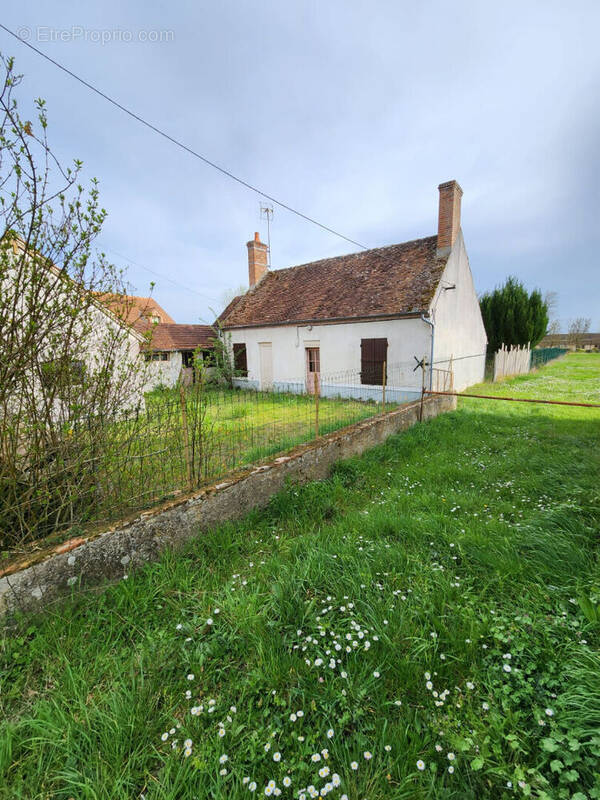 Maison à DHUIZON