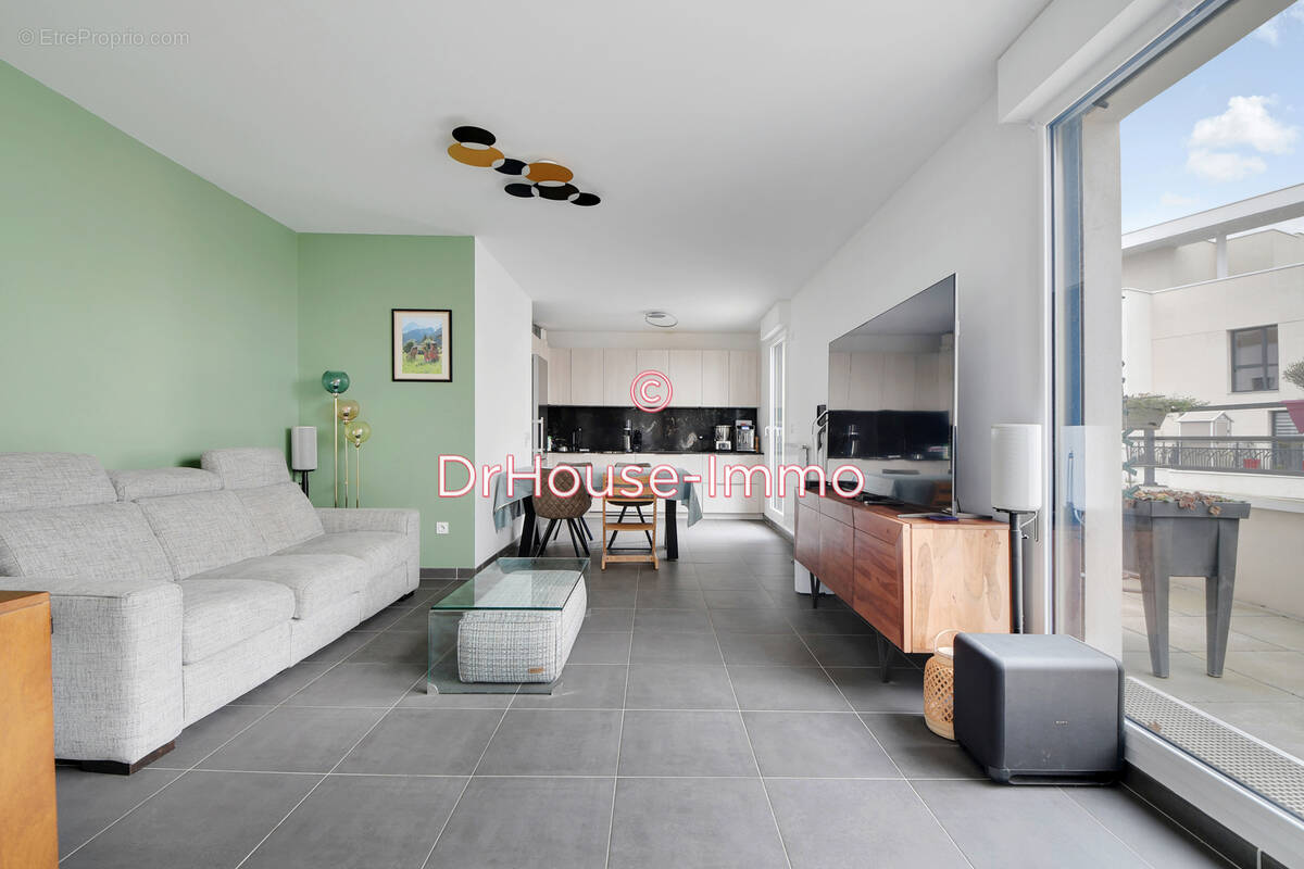 Appartement à COLOMBES