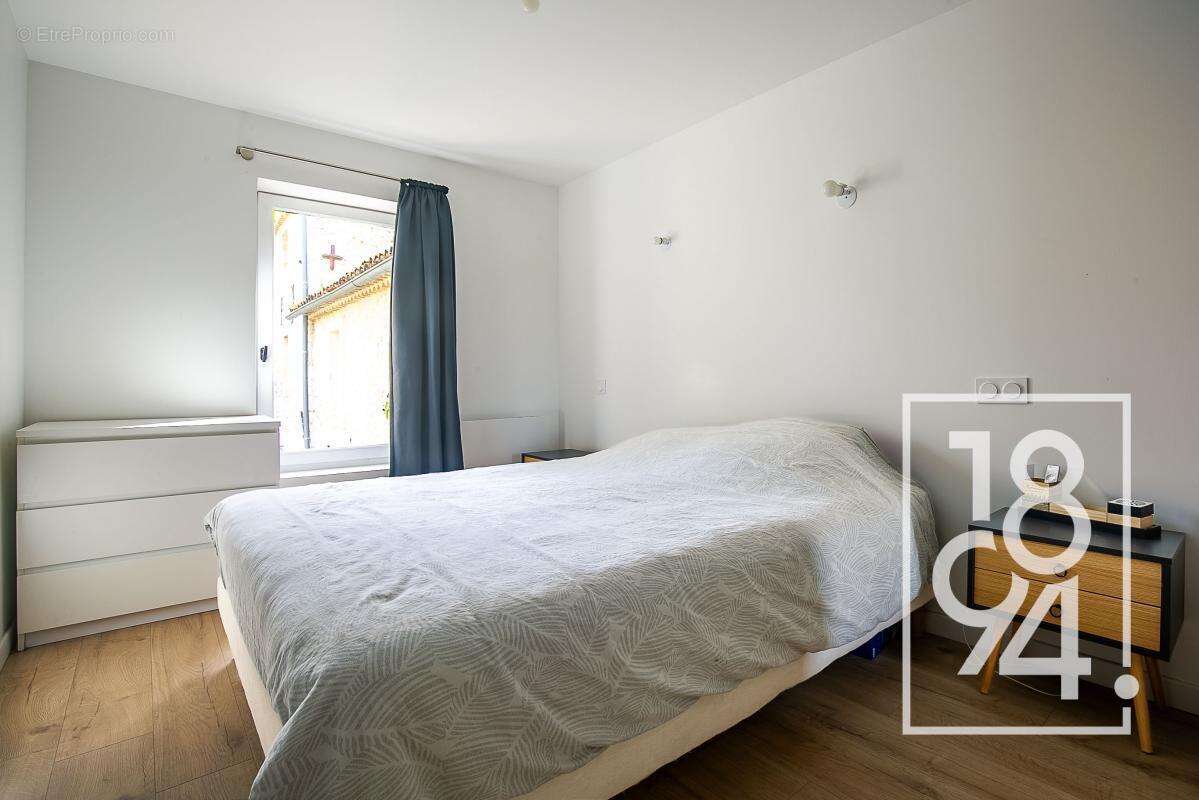 Appartement à LE PUY-SAINTE-REPARADE