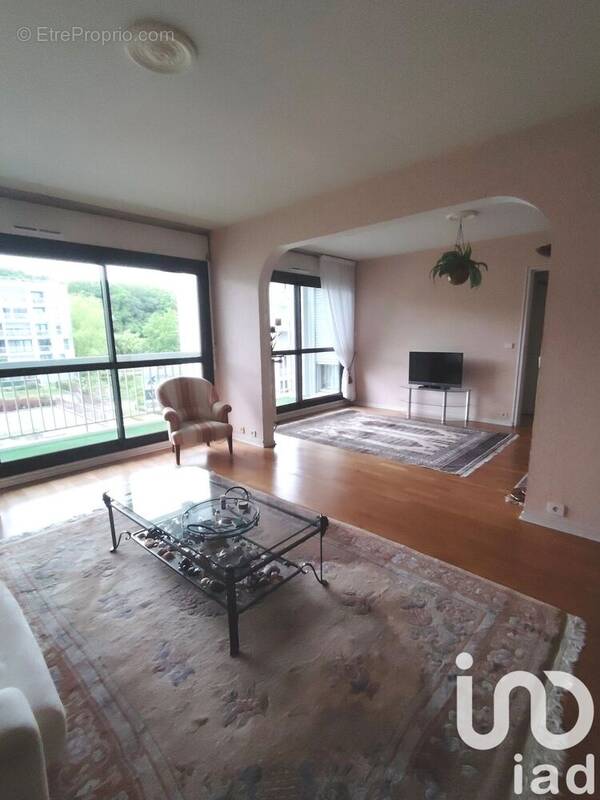 Photo 1 - Appartement à LES ULIS