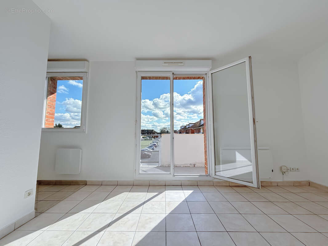 Appartement à BEUVRAGES