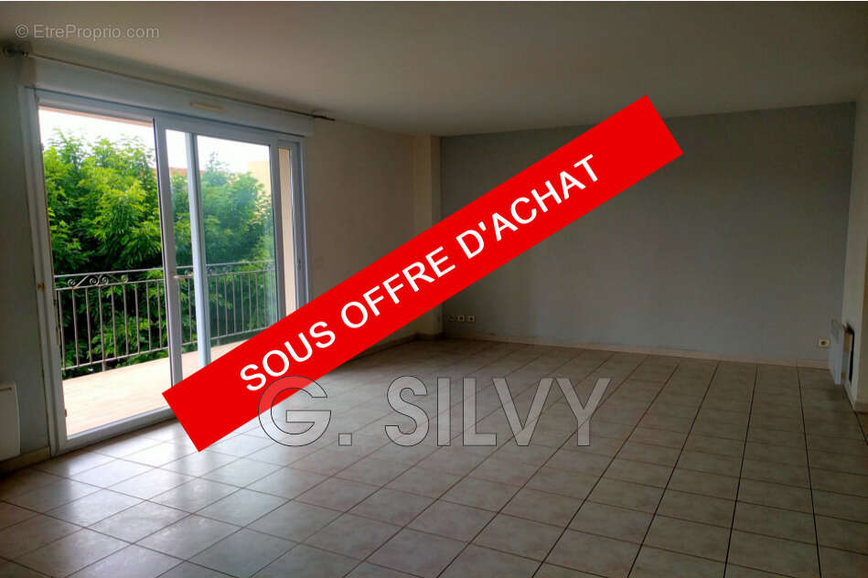 Appartement à COURTHEZON