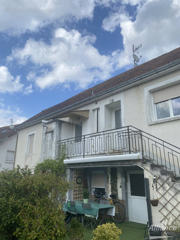 Appartement à PONT-DE-ROIDE