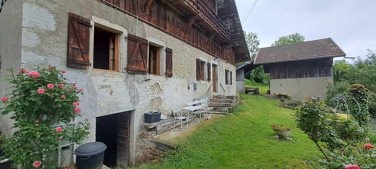 Maison à AYSE