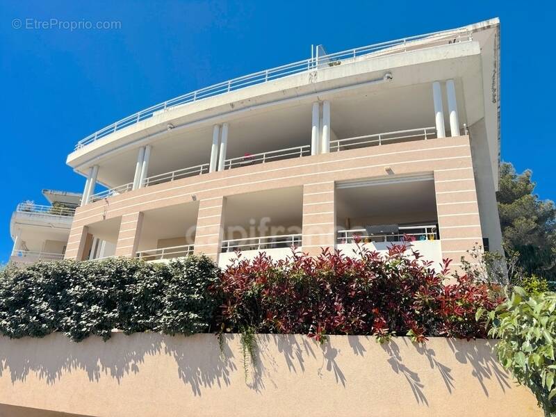 Appartement à LE CANNET