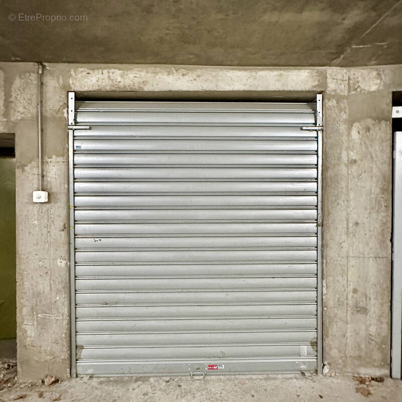 Parking à LYON-7E