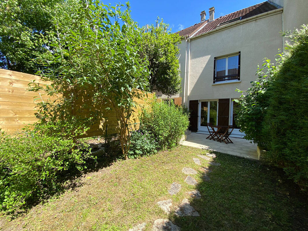 Maison à PLAISIR