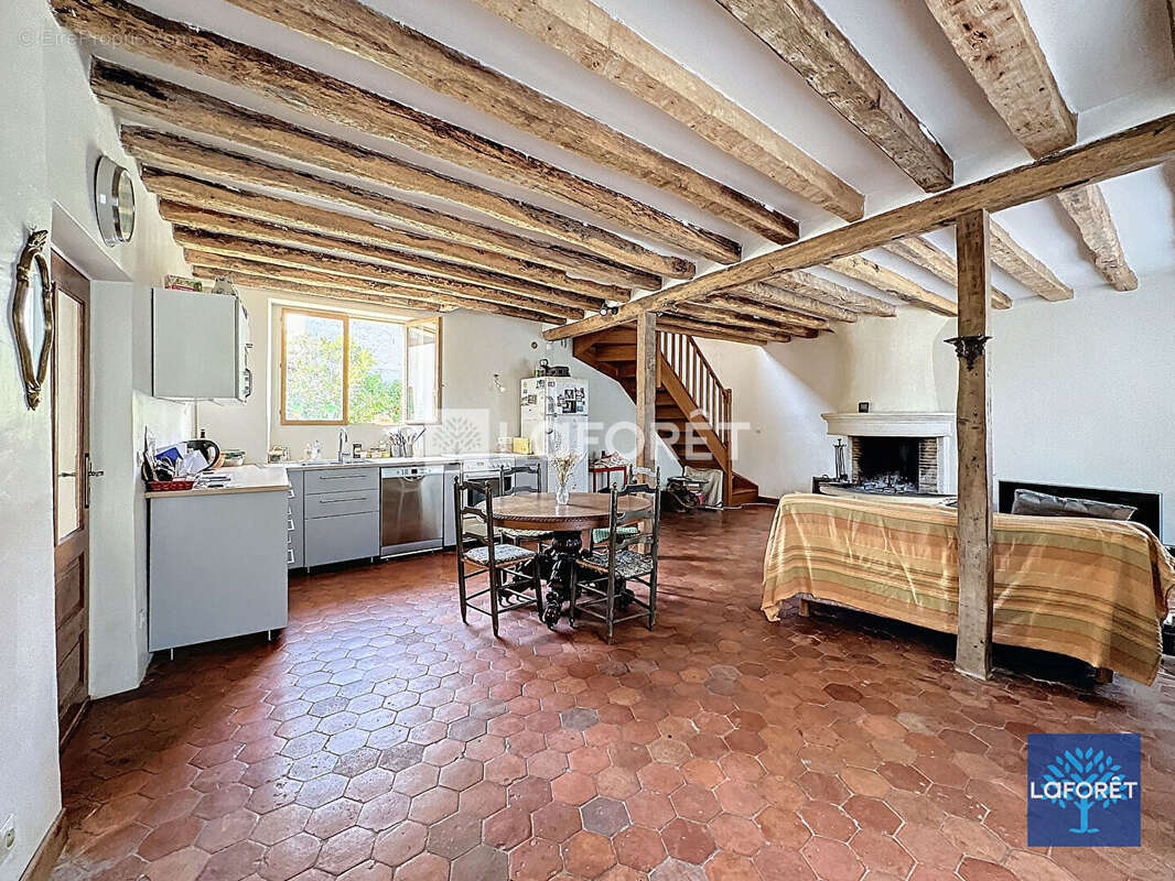 Maison à LEUVILLE-SUR-ORGE