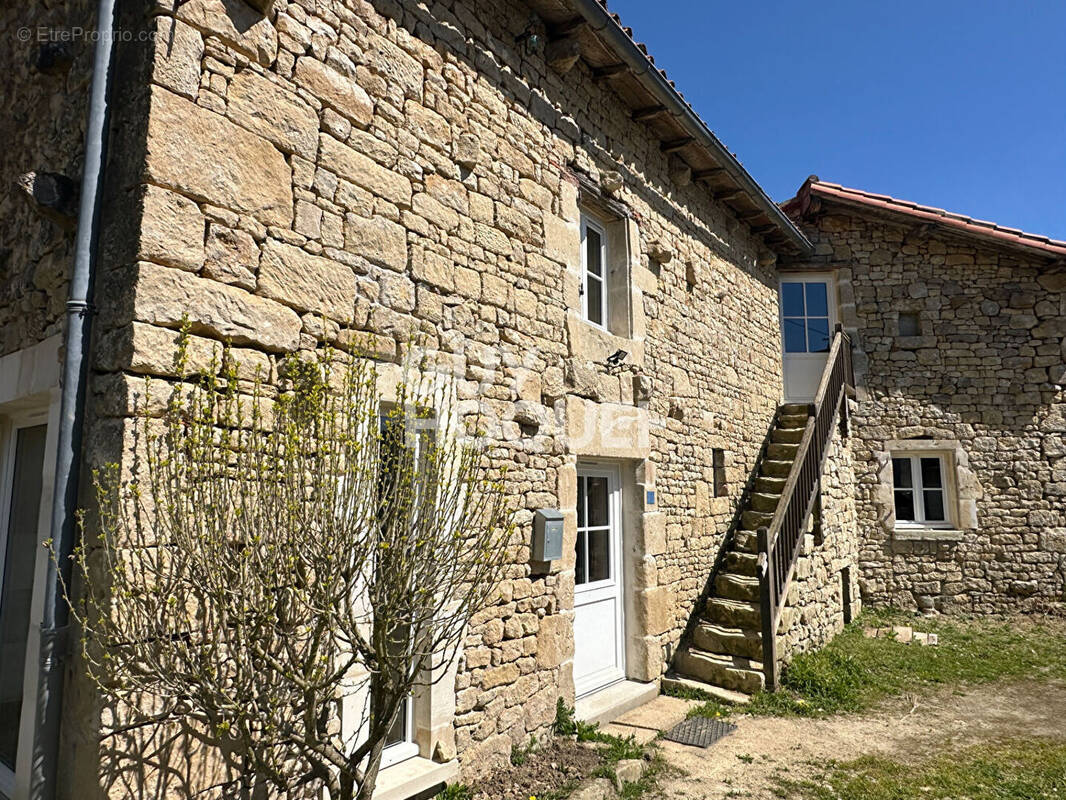 Maison à MERVENT
