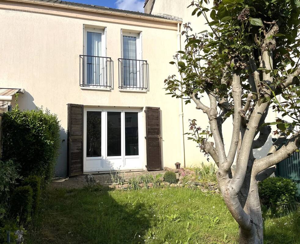 Maison à VILLEPREUX