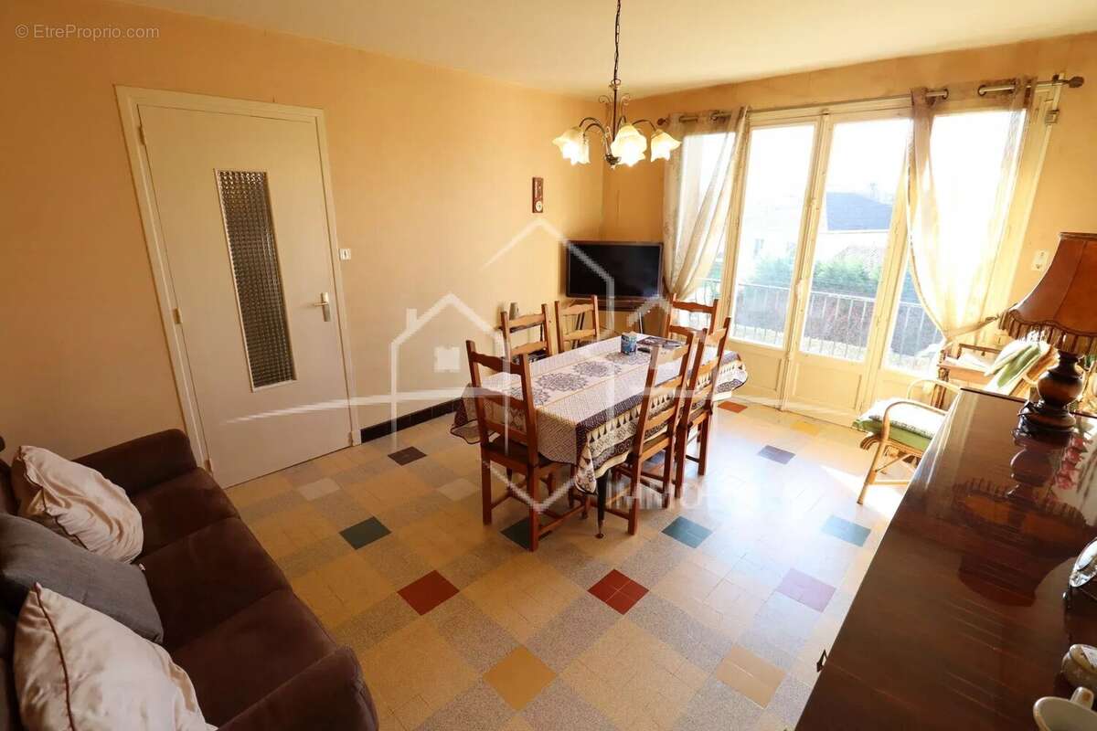 Maison à BEAUREPAIRE