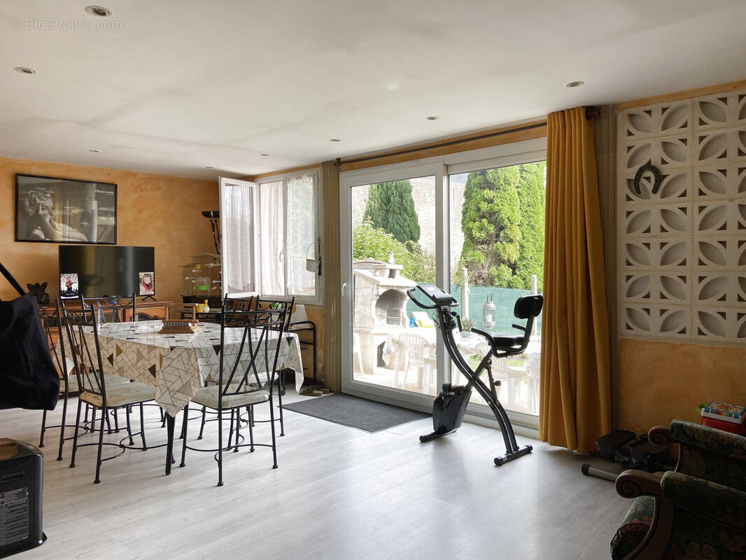 Maison à AVESNES-LE-COMTE